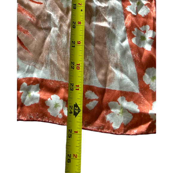 Vena Red White Floral Square Scarf Crab Signature 25" x 25" - Picture 4 of 4